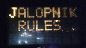 Illustration for article titled How to hack electronic road signs